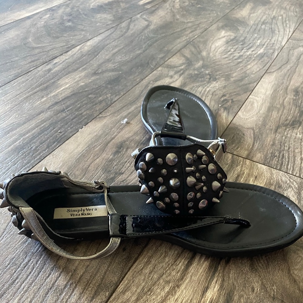 Vera want studded sandals